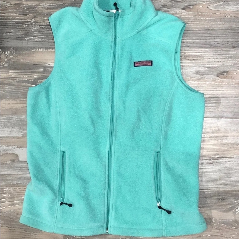 Vineyard vines vest